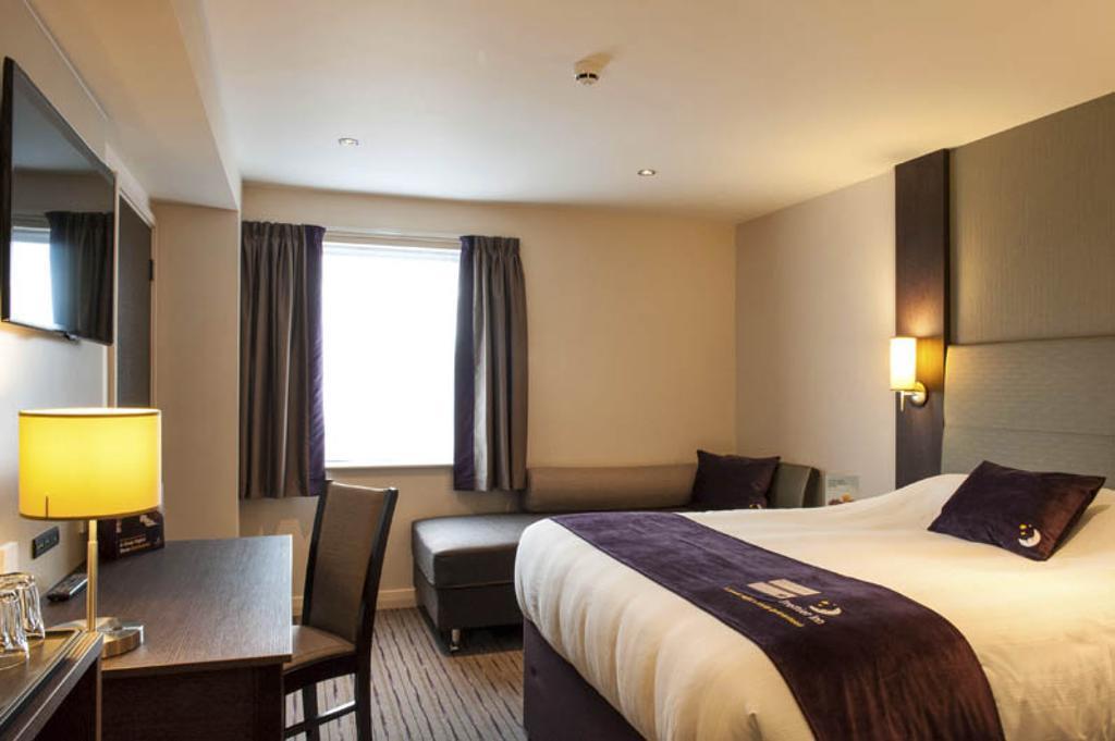 Premier Inn Glasgow East Kilbride - Peel Park Δωμάτιο φωτογραφία